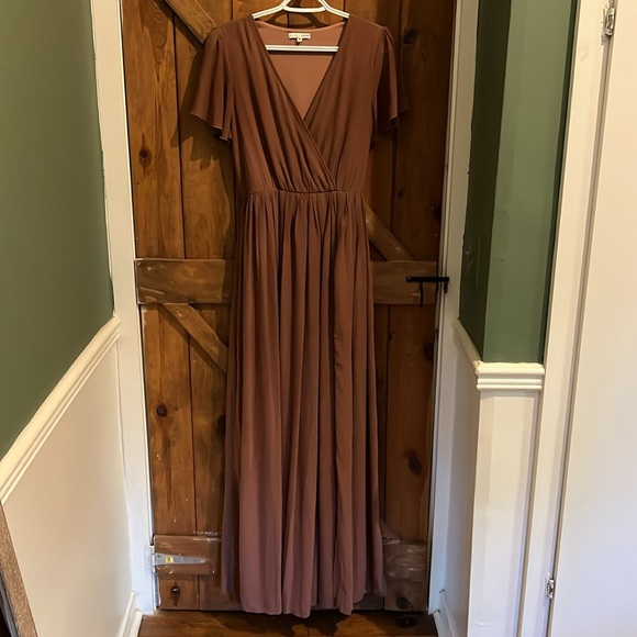 Beautiful Baltic Born Formal Maxi Dress - Picture 2 of 7